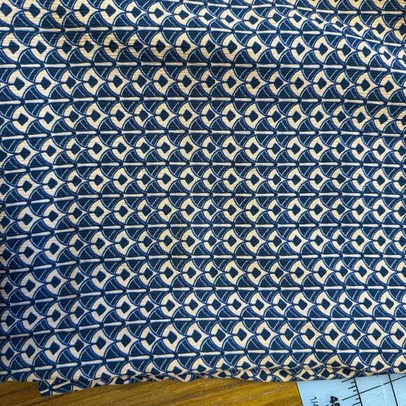 Mood Fabrics Columns and Arches Crinkled Gauzy Viscose Crepe NWT - Picture 1 of 2